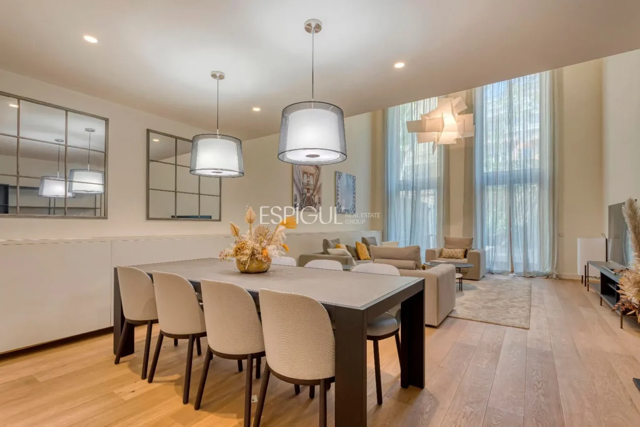 Fantastic Duplex with an Exclusive Garden Next to Paseo De Gracia