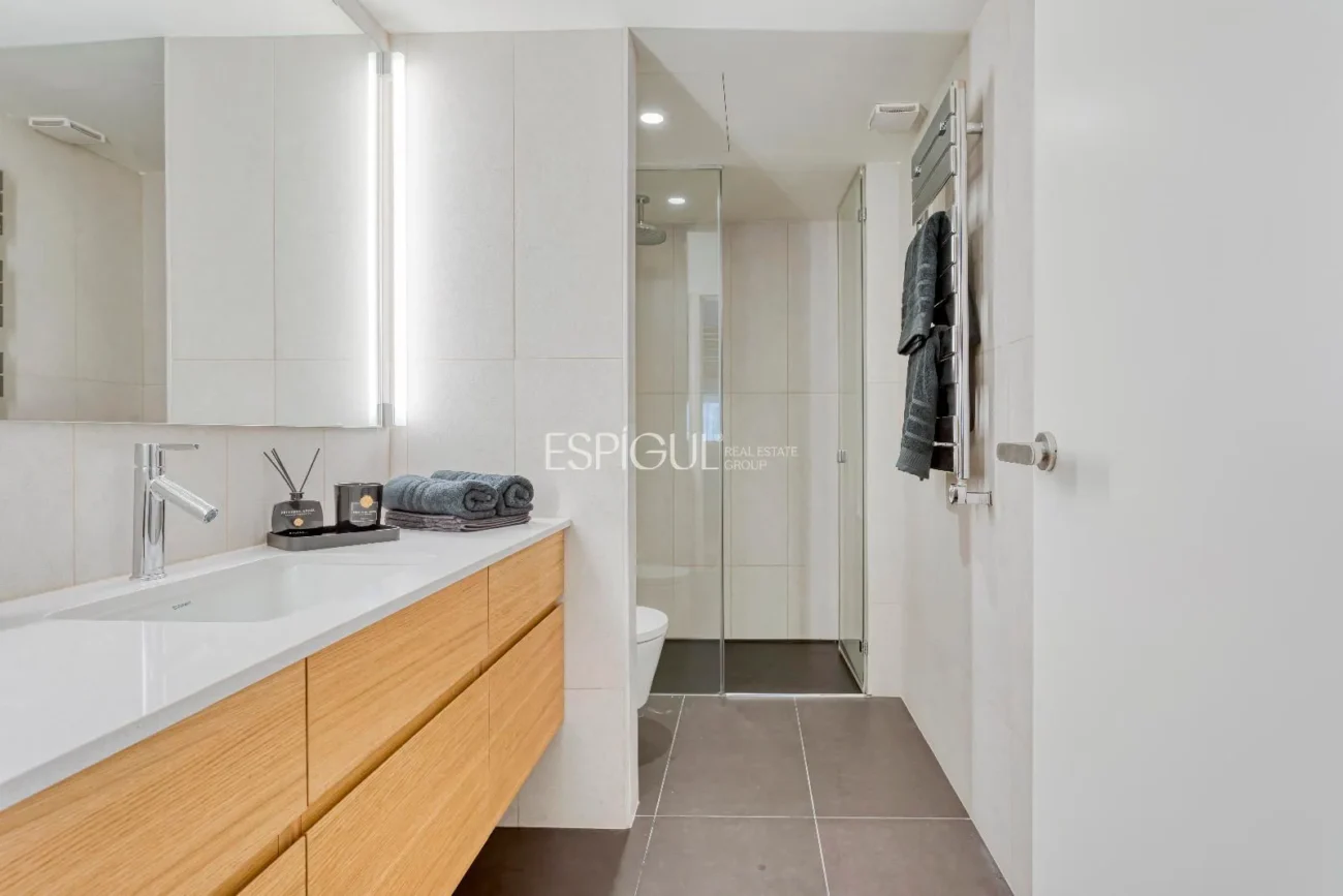 Fantastische Maisonette-Wohnung mit exklusivem Garten neben dem Paseo de Gracia