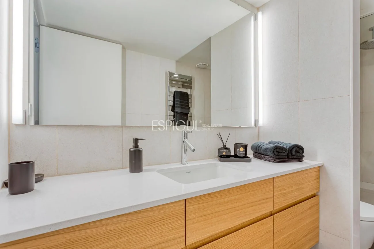 Fantastische Maisonette-Wohnung mit exklusivem Garten neben dem Paseo de Gracia