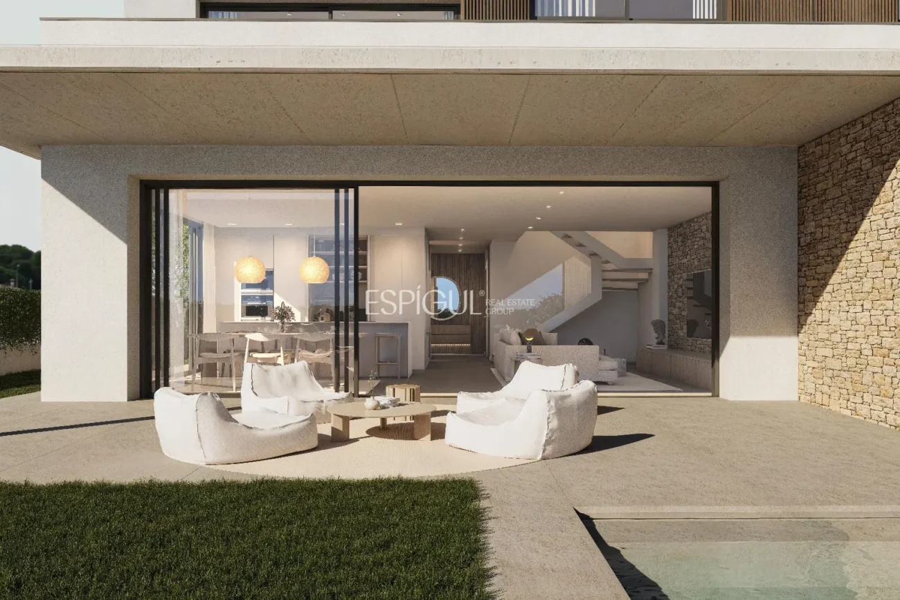 Maisons de luxe à S&rsquo;Agaró avec jardin et piscine