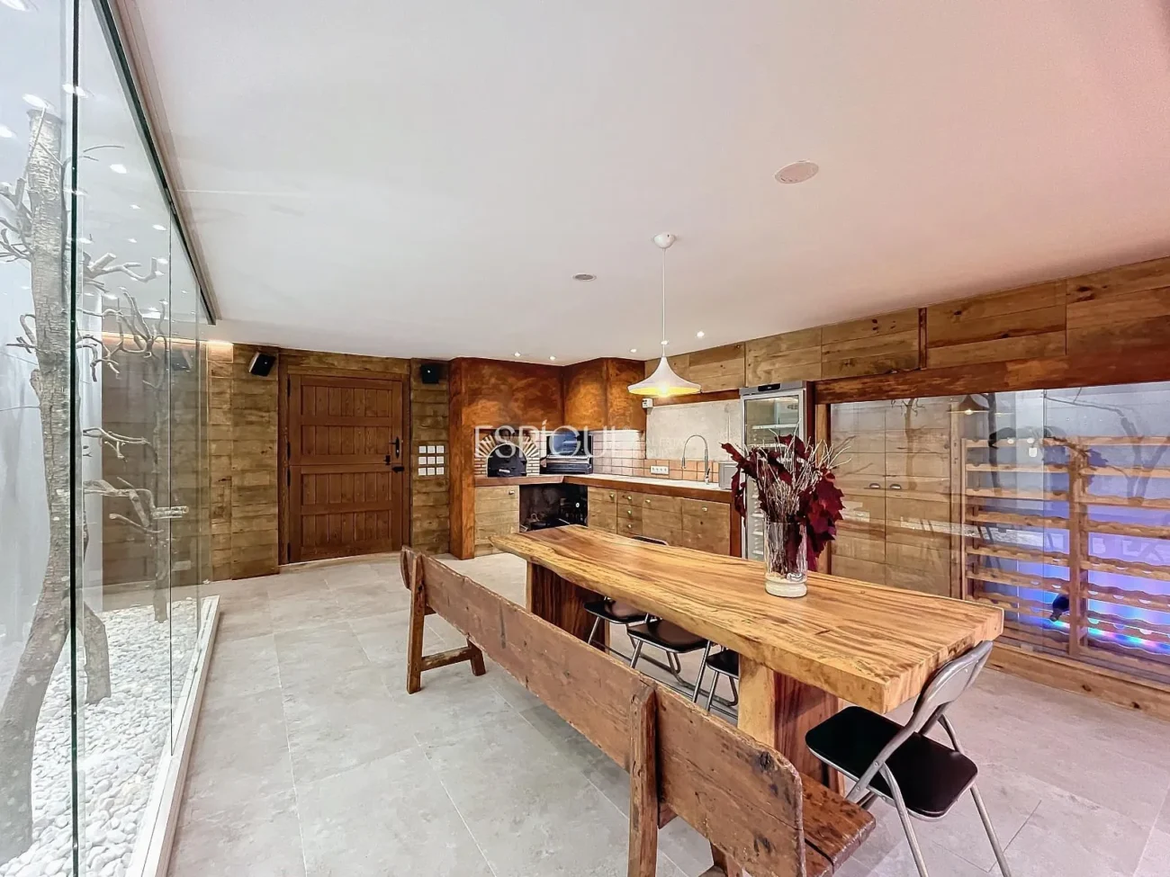Exclusive House with Panoramic Views of the Sea and Mountains