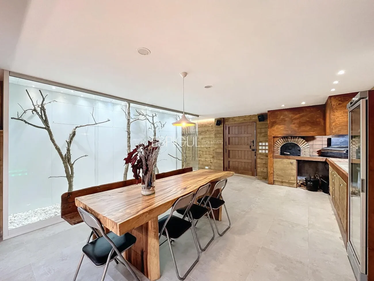 Exclusive House with Panoramic Views of the Sea and Mountains