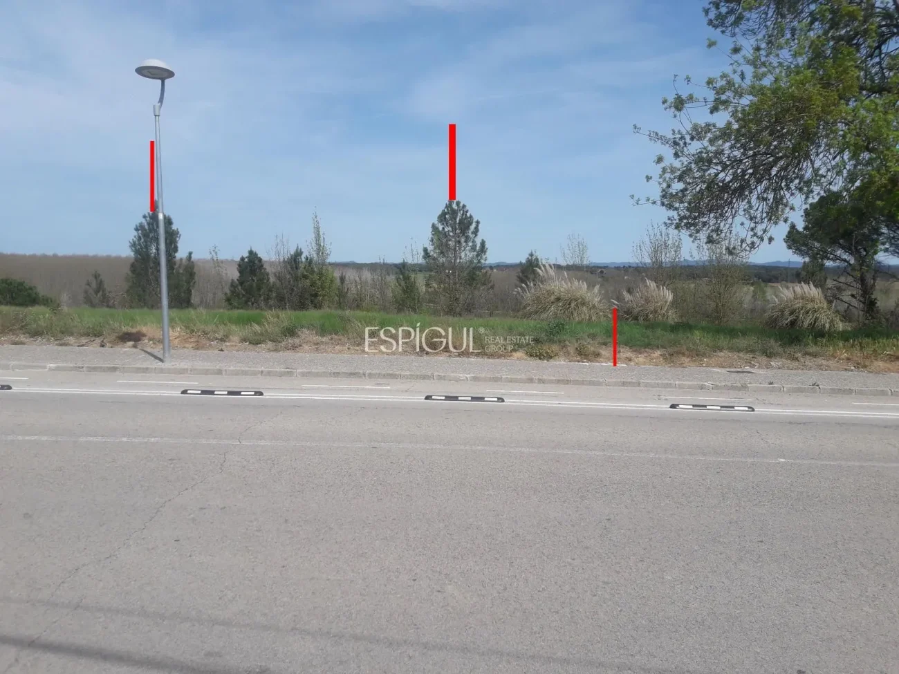 Parcela urbanizada de 800 m² en Av. Barceloneta de Sils