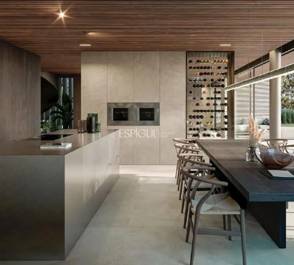 A Property where Architectural Perfection and Modernity Come Together