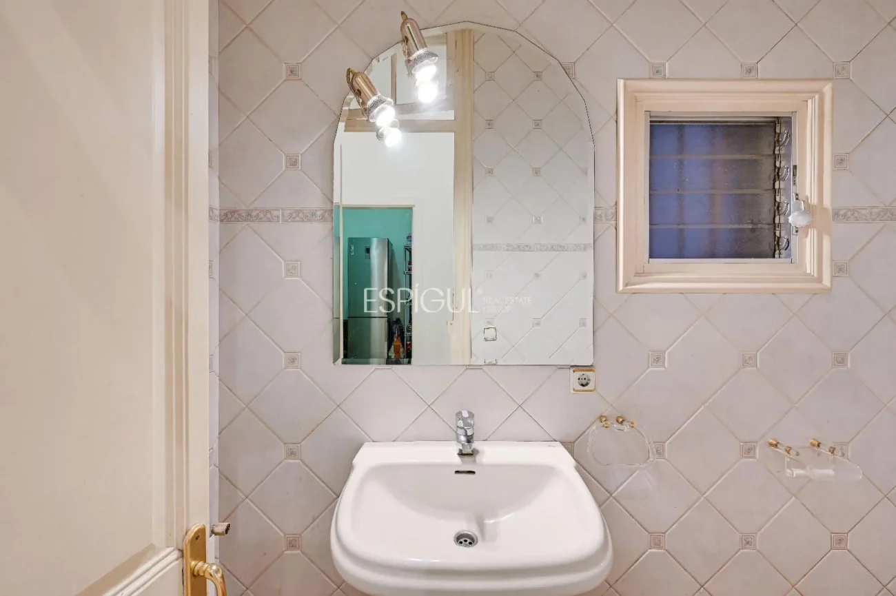 Exclusivo piso con jardín privado en el Barri Vell de Girona