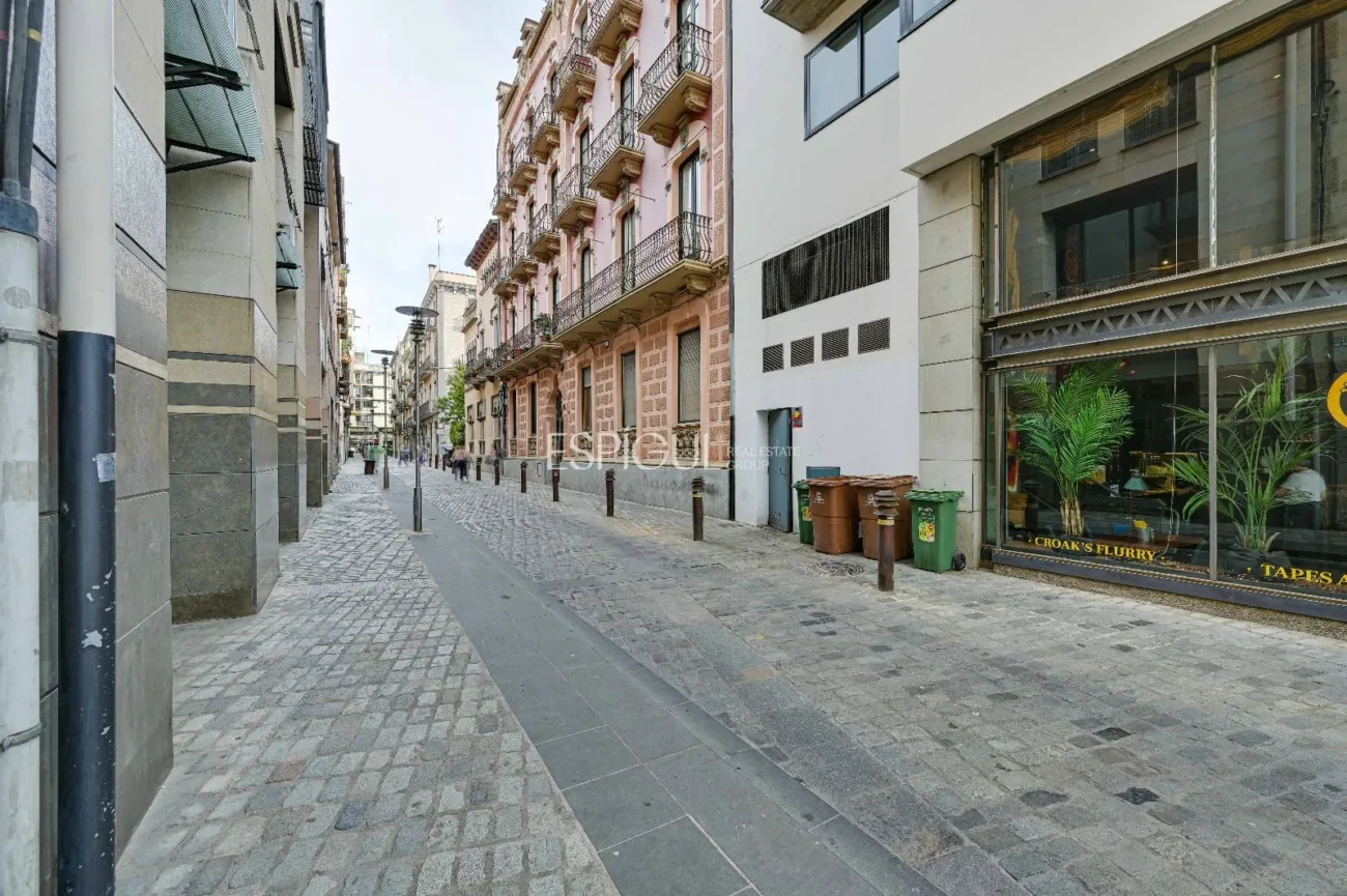 Exclusivo piso con jardín privado en el Barri Vell de Girona