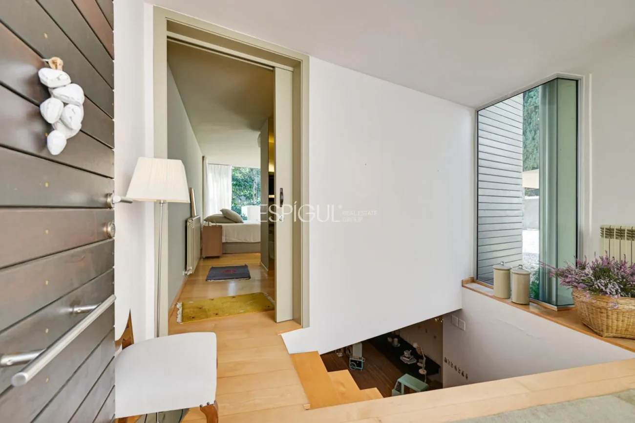 Detached House in Tiana: Brightness and Comfort on a Single Floor