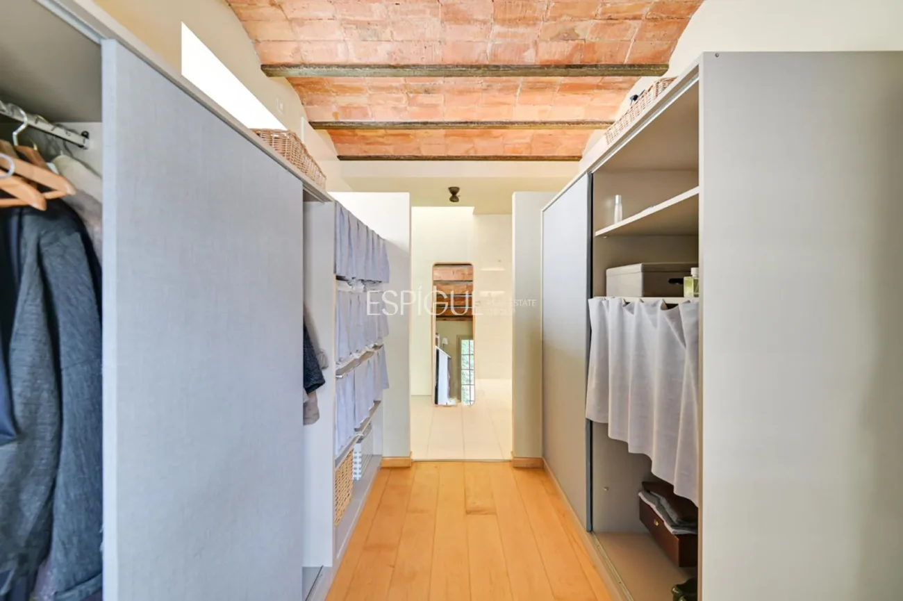 Detached House in Tiana: Brightness and Comfort on a Single Floor