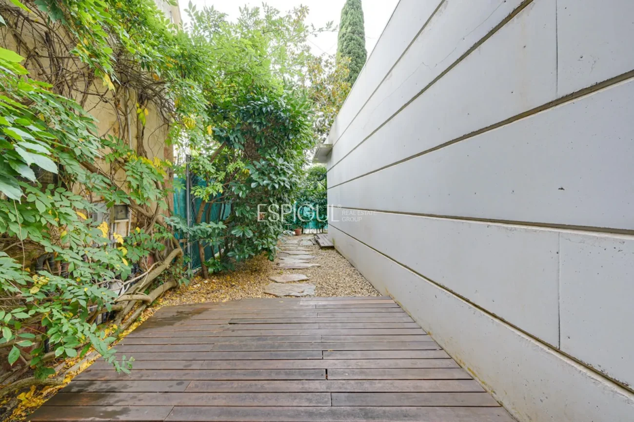 Detached House in Tiana: Brightness and Comfort on a Single Floor