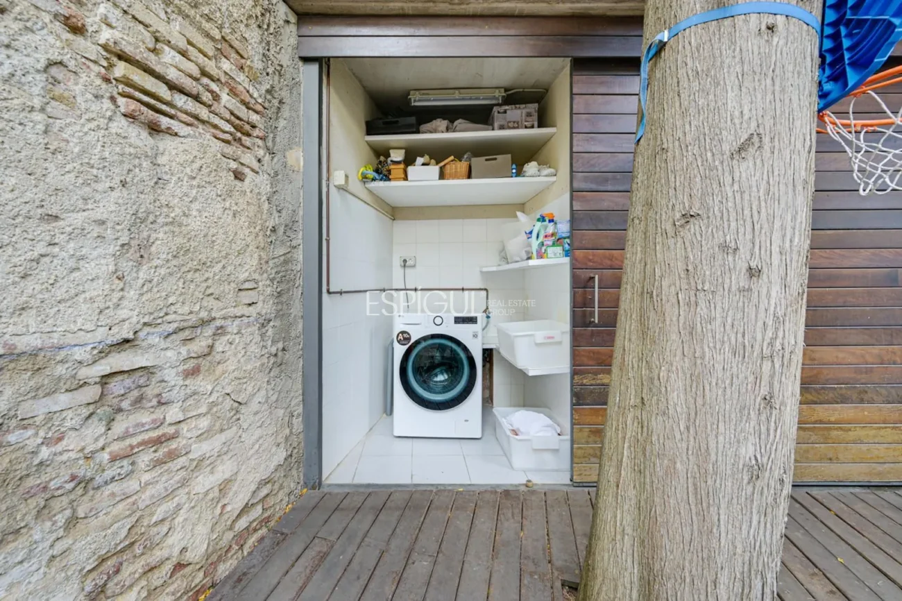 Detached House in Tiana: Brightness and Comfort on a Single Floor