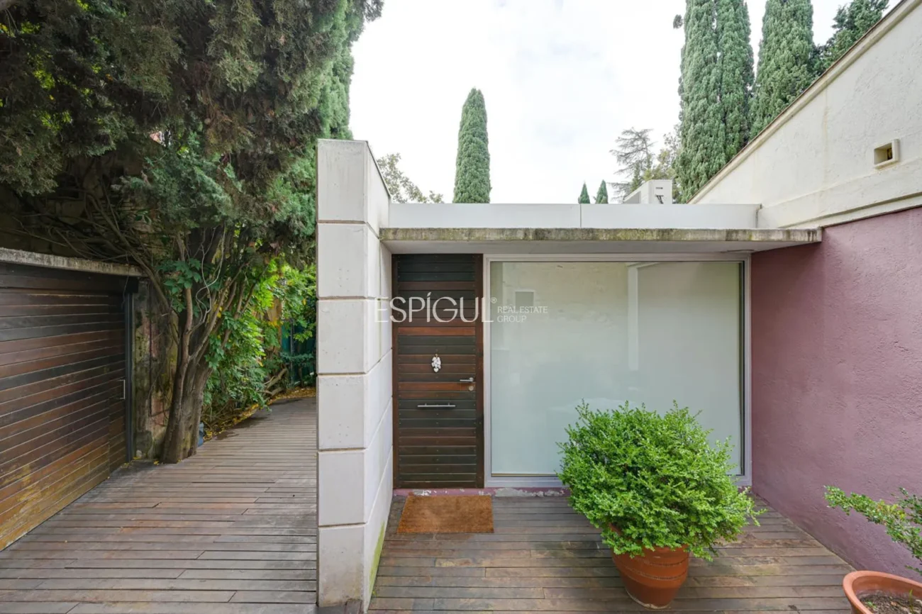 Detached House in Tiana: Brightness and Comfort on a Single Floor