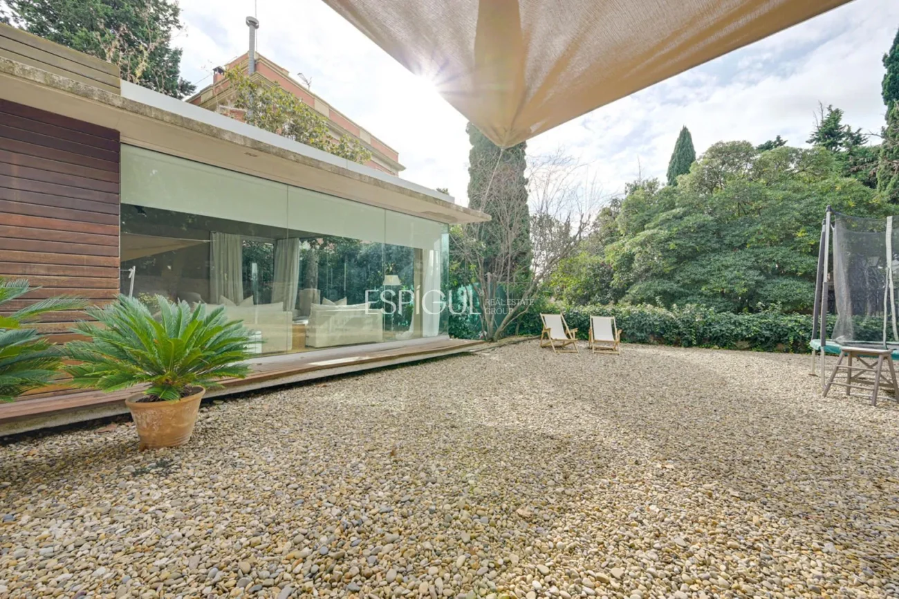 Detached House in Tiana: Brightness and Comfort on a Single Floor