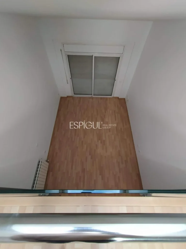 Exklusive Penthouse-Maisonette-Wohnung in der Calle Santa Maria de Girona