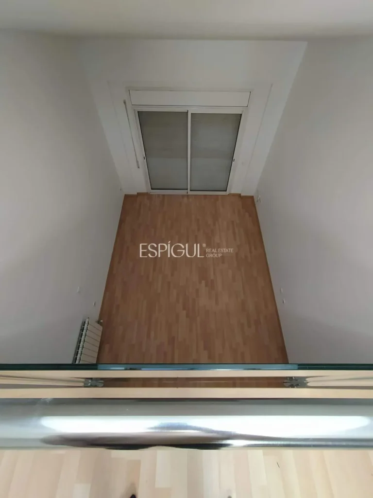 Exklusive Penthouse-Maisonette-Wohnung in der Calle Santa Maria de Girona