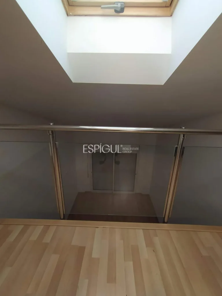 Exklusive Penthouse-Maisonette-Wohnung in der Calle Santa Maria de Girona