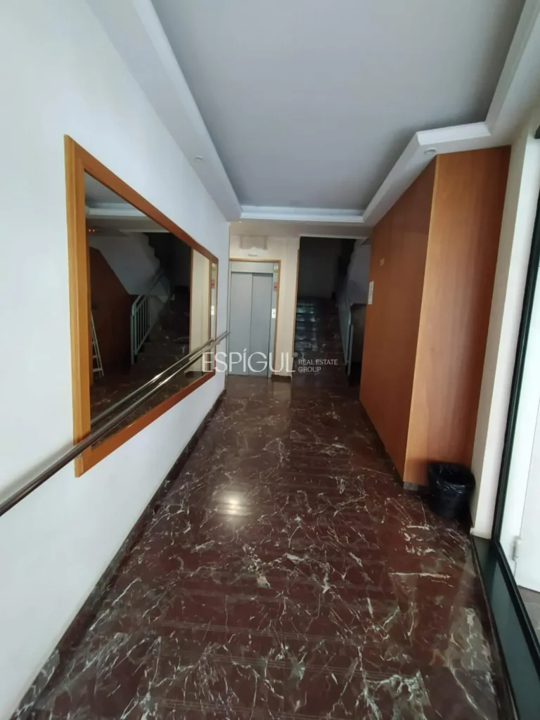 Exklusive Penthouse-Maisonette-Wohnung in der Calle Santa Maria de Girona
