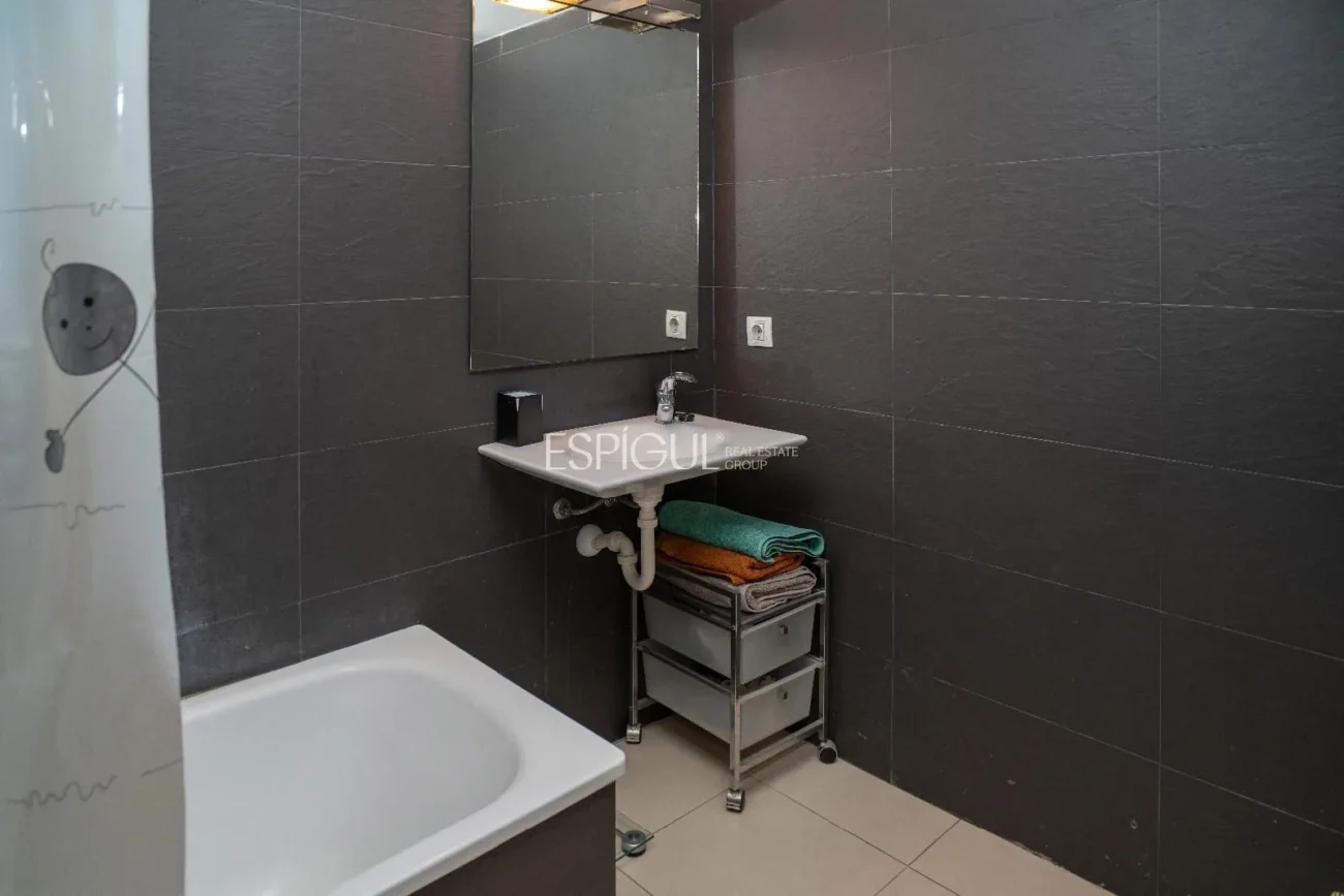 Wohnung zum Verkauf in Girona mit zwei Schlafzimmern