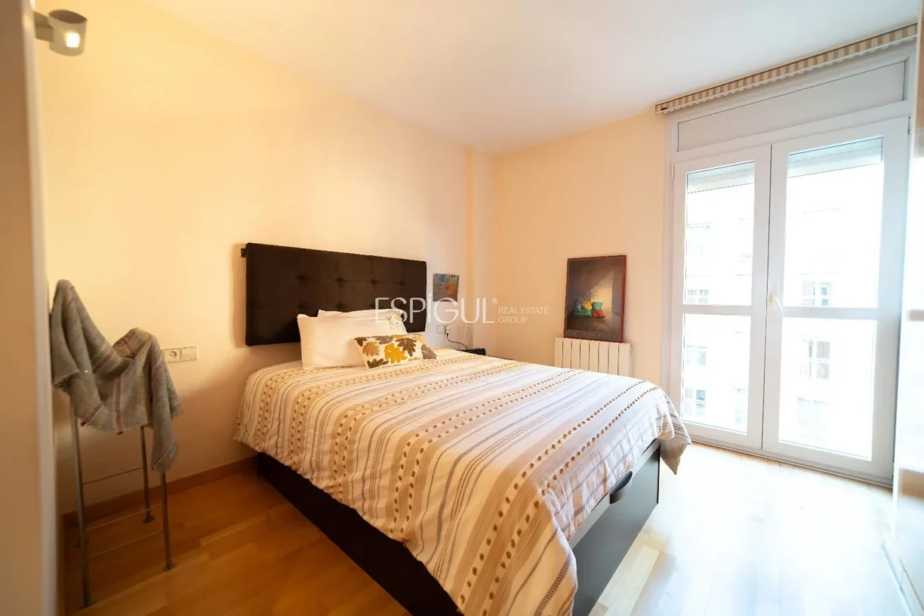 Acollidor pis de 2 habitacions al bell mig del Parc Migdia