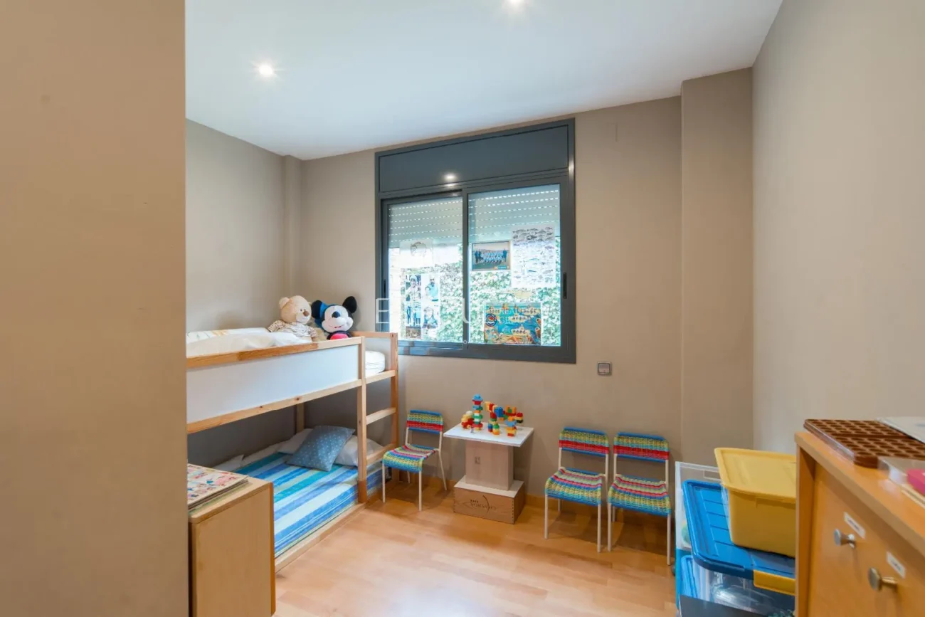Àmplia casa de 6 habitacions amb piscina a Sant Berger, Teià