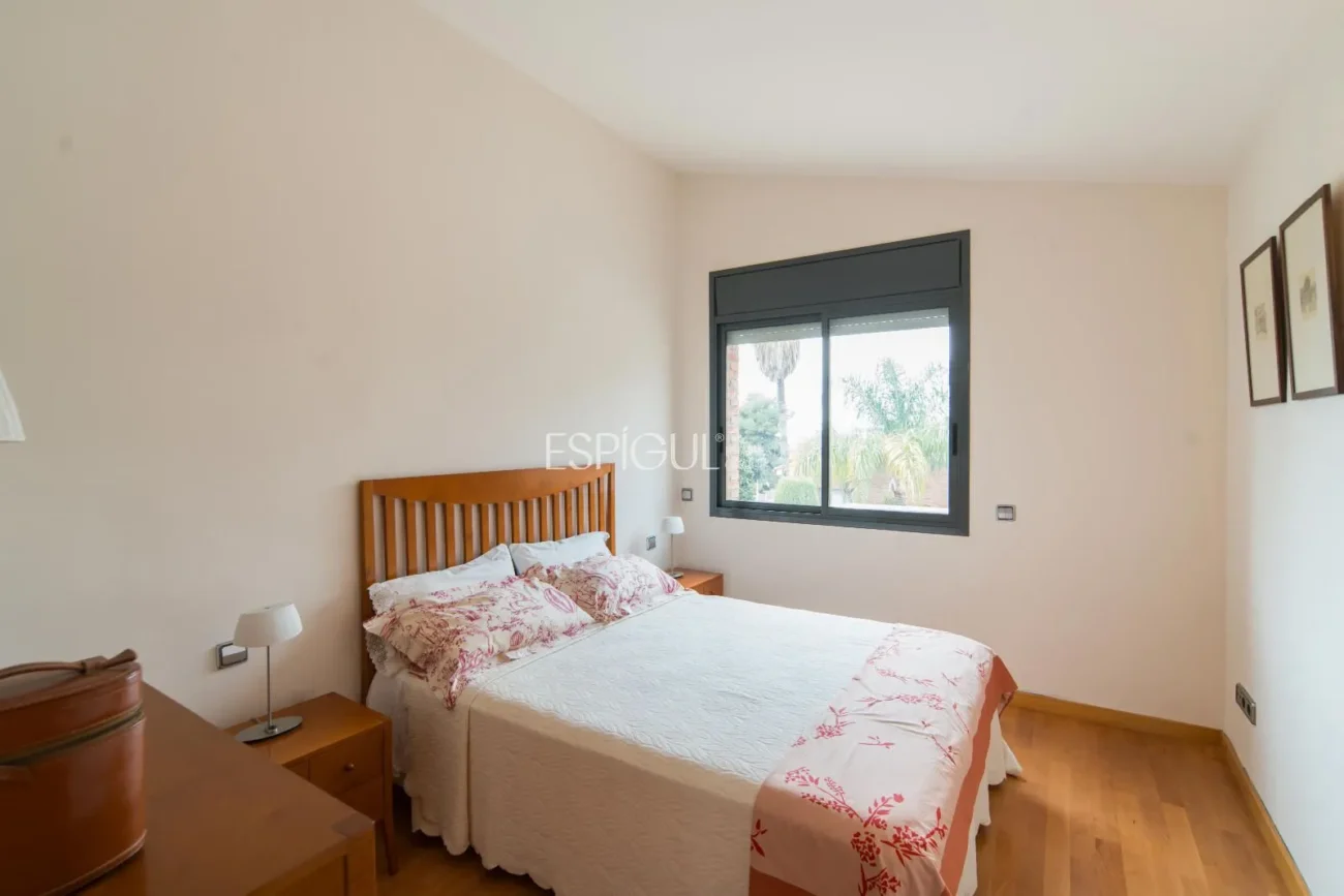 Àmplia casa de 6 habitacions amb piscina a Sant Berger, Teià