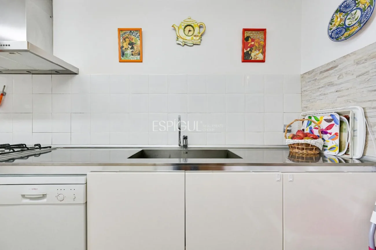 Attique en duplex à rénover à vendre à Eixample