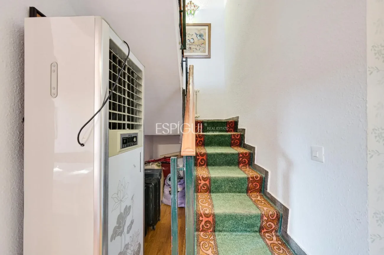 Attique en duplex à rénover à vendre à Eixample