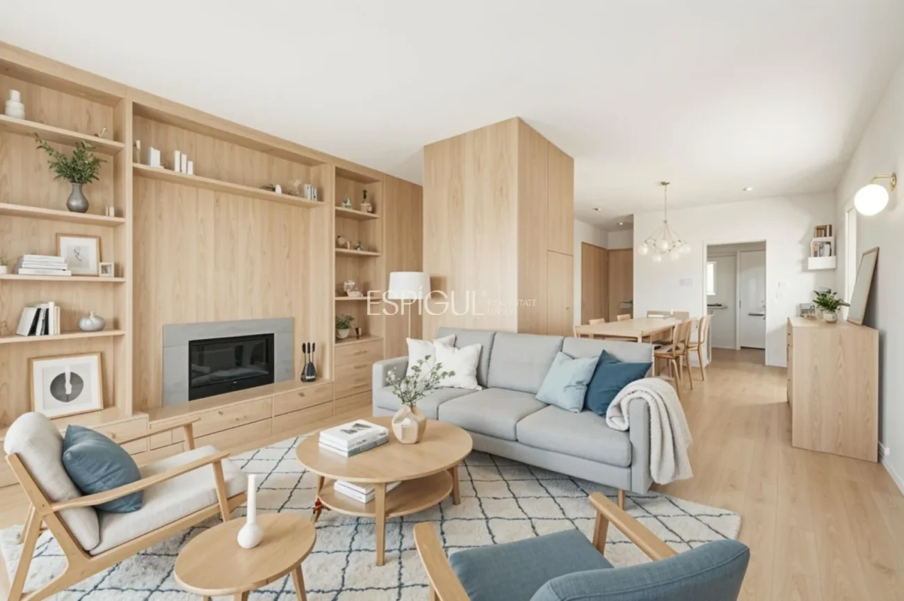 Duplex Penthouse to Renovate for Sale in Eixample