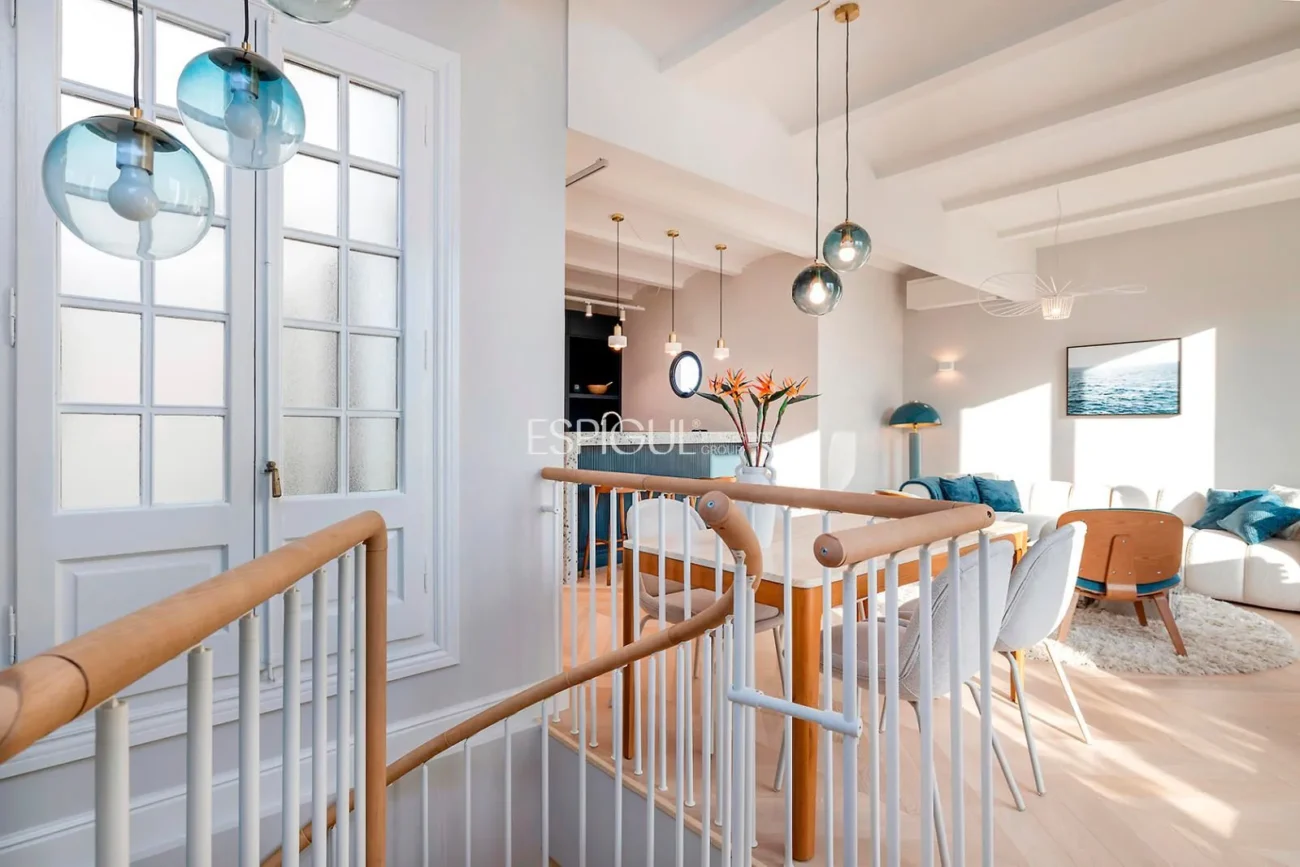 Àtic dúplex amb terrassa en venda a l’Eixample Dret
