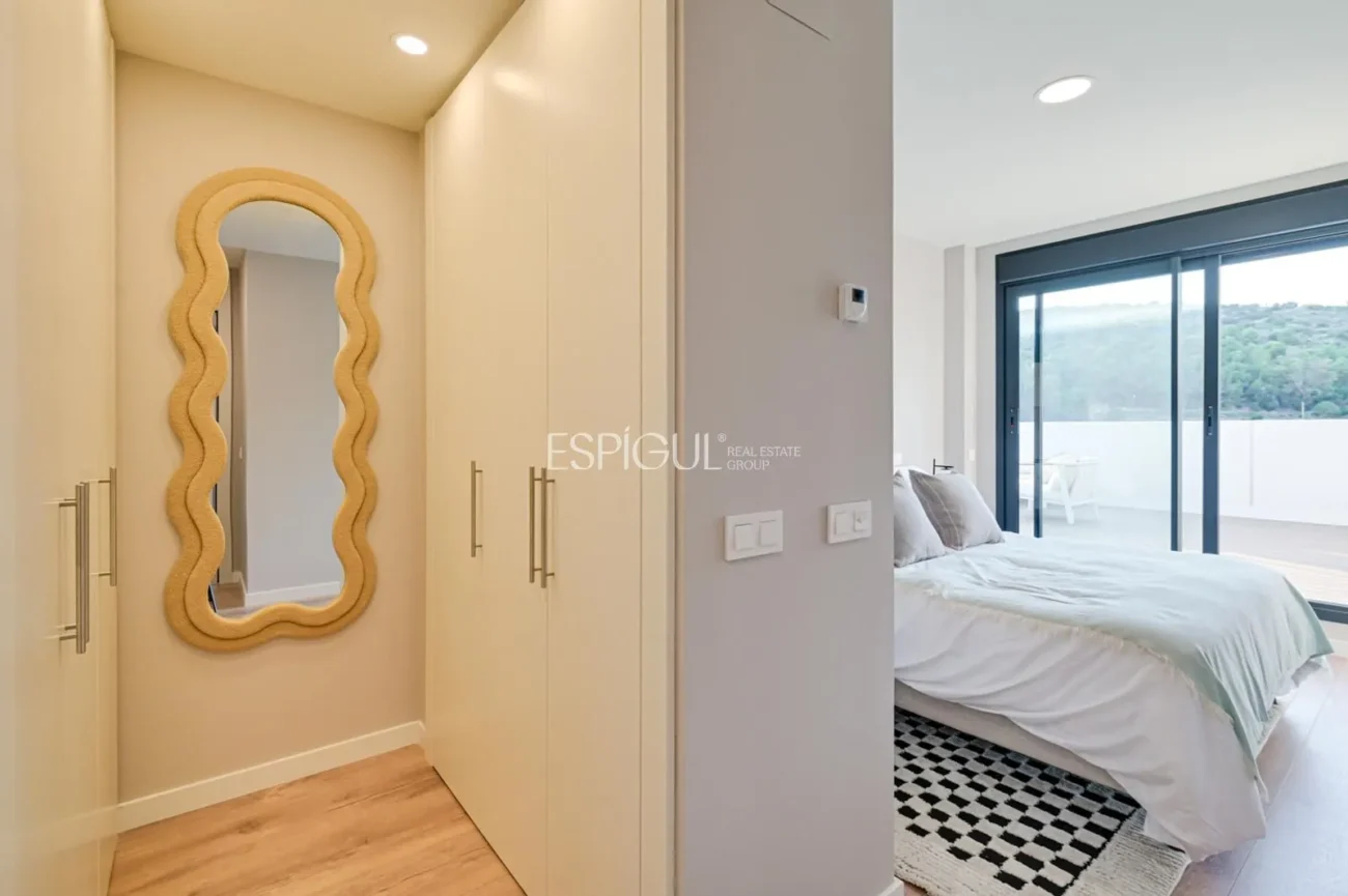 Attique en duplex de construction neuve à Montgat, à 100 m de la mer
