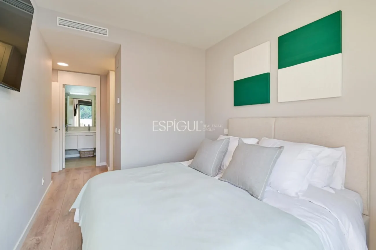 Attique en duplex de construction neuve à Montgat, à 100 m de la mer