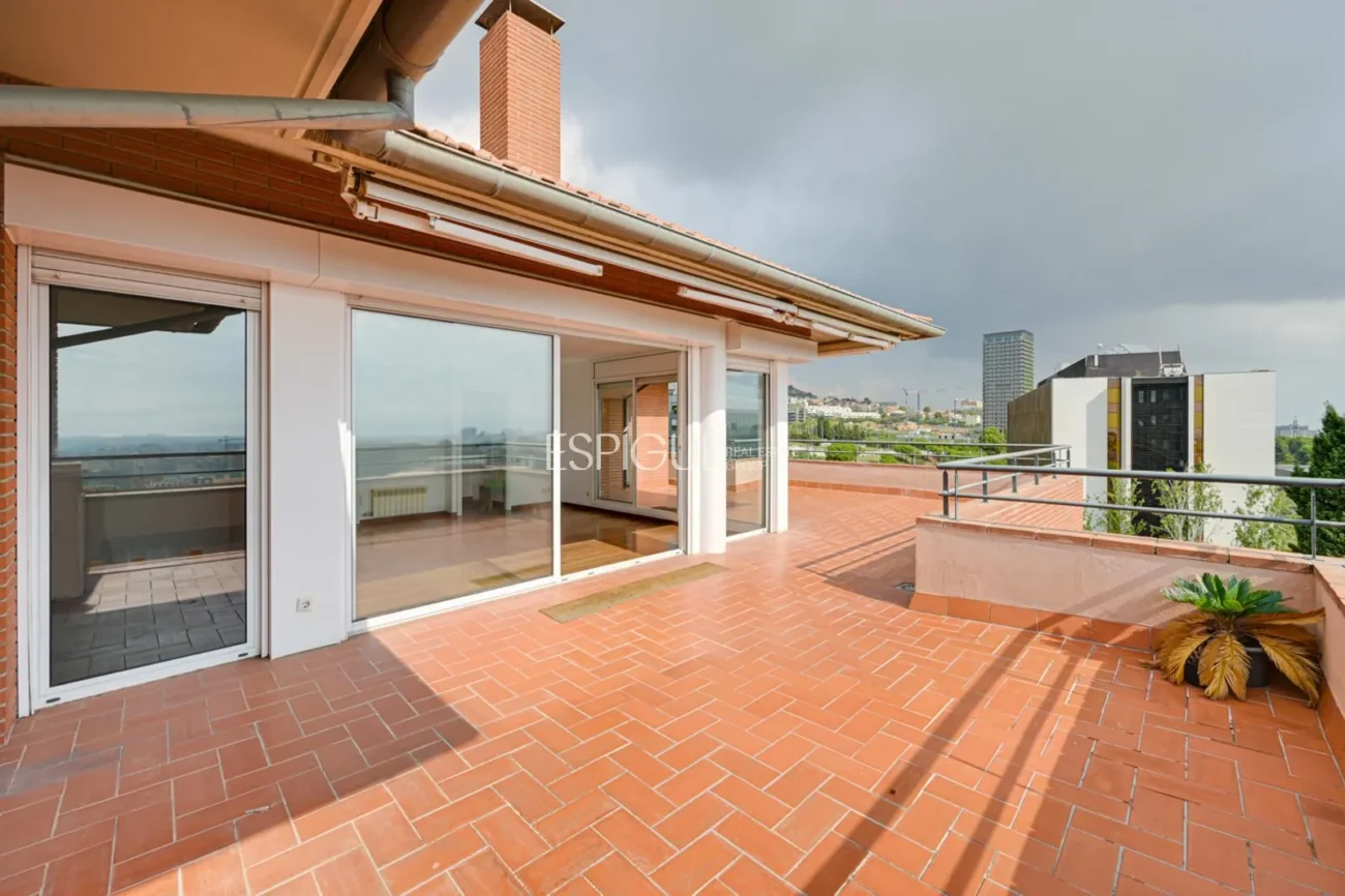 Ático en venta en Finestrelles, Esplugues de Llobregat
