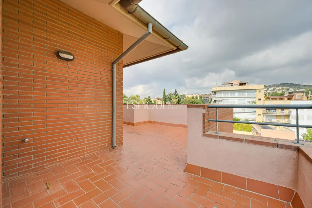 Ático en venta en Finestrelles, Esplugues de Llobregat