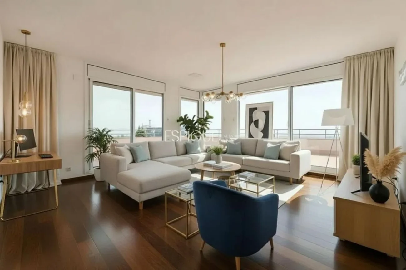 Ático en venta en Finestrelles, Esplugues de Llobregat