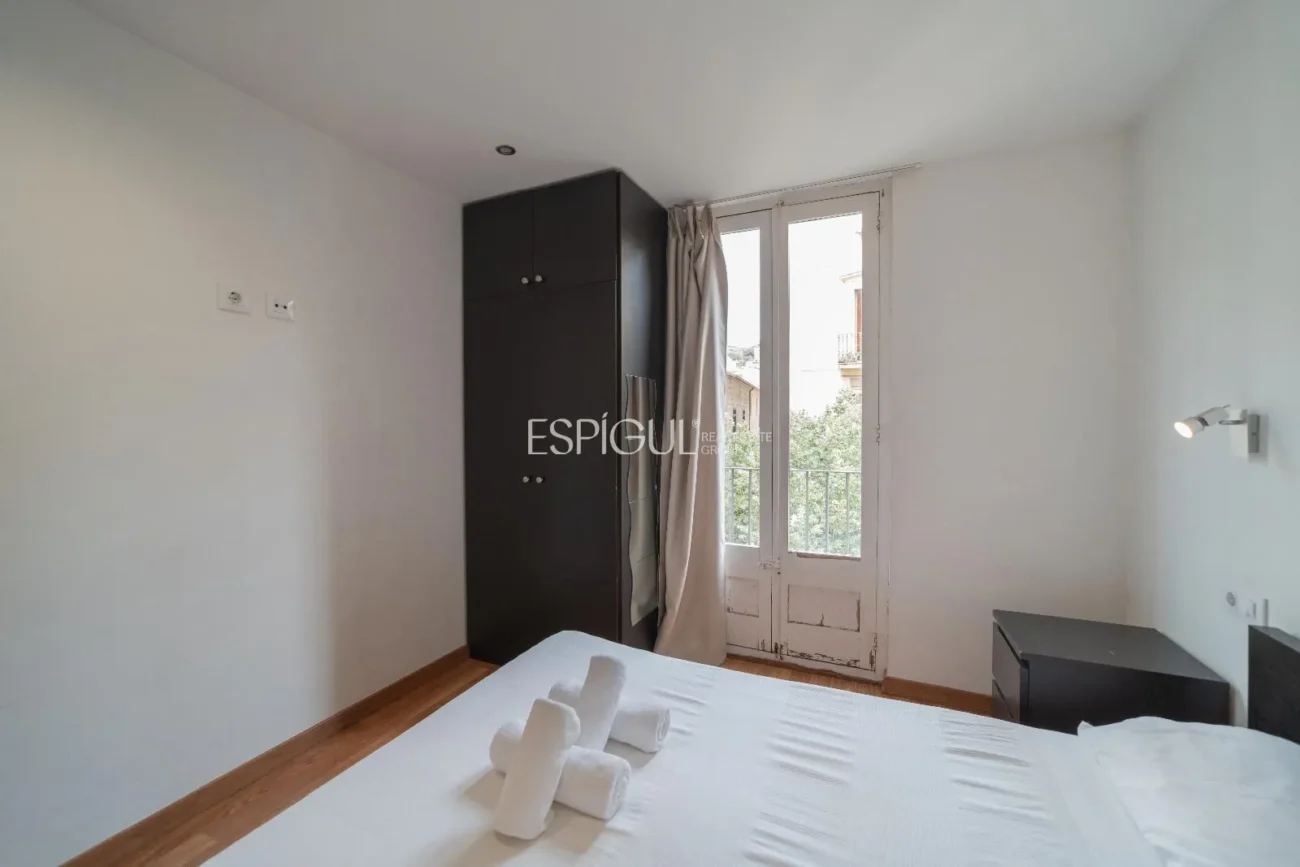 Bloque en venta en plena Rambla de Girona.