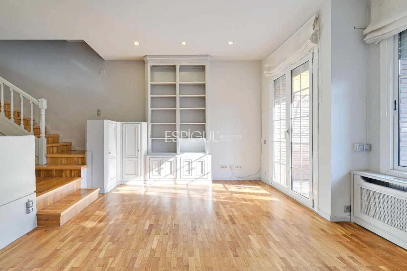 Townhouse for Sale in Eixample