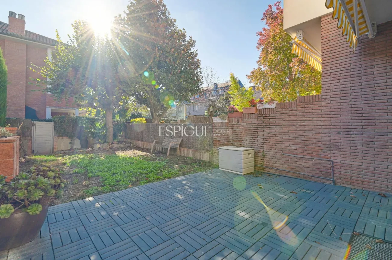 Townhouse for Sale in Eixample