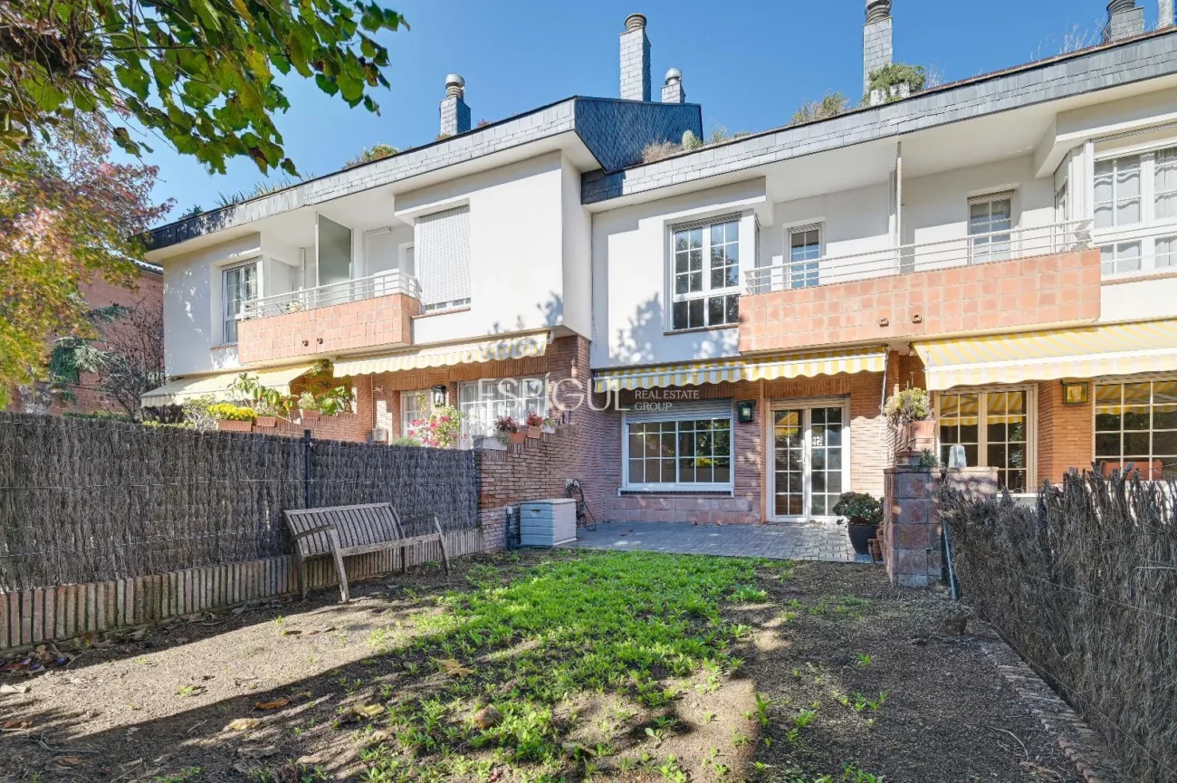 Townhouse for Sale in Eixample