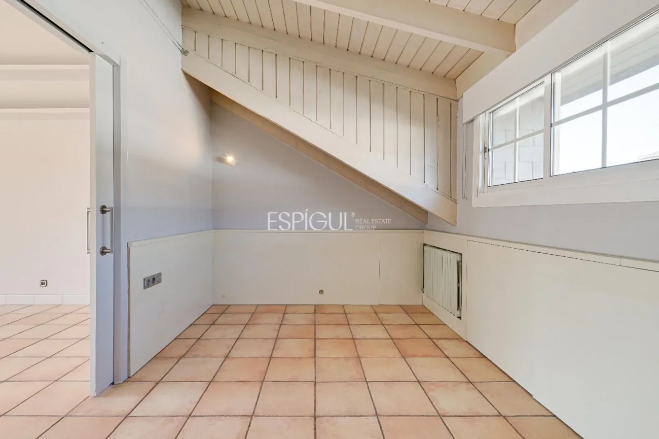 Townhouse for Sale in Eixample