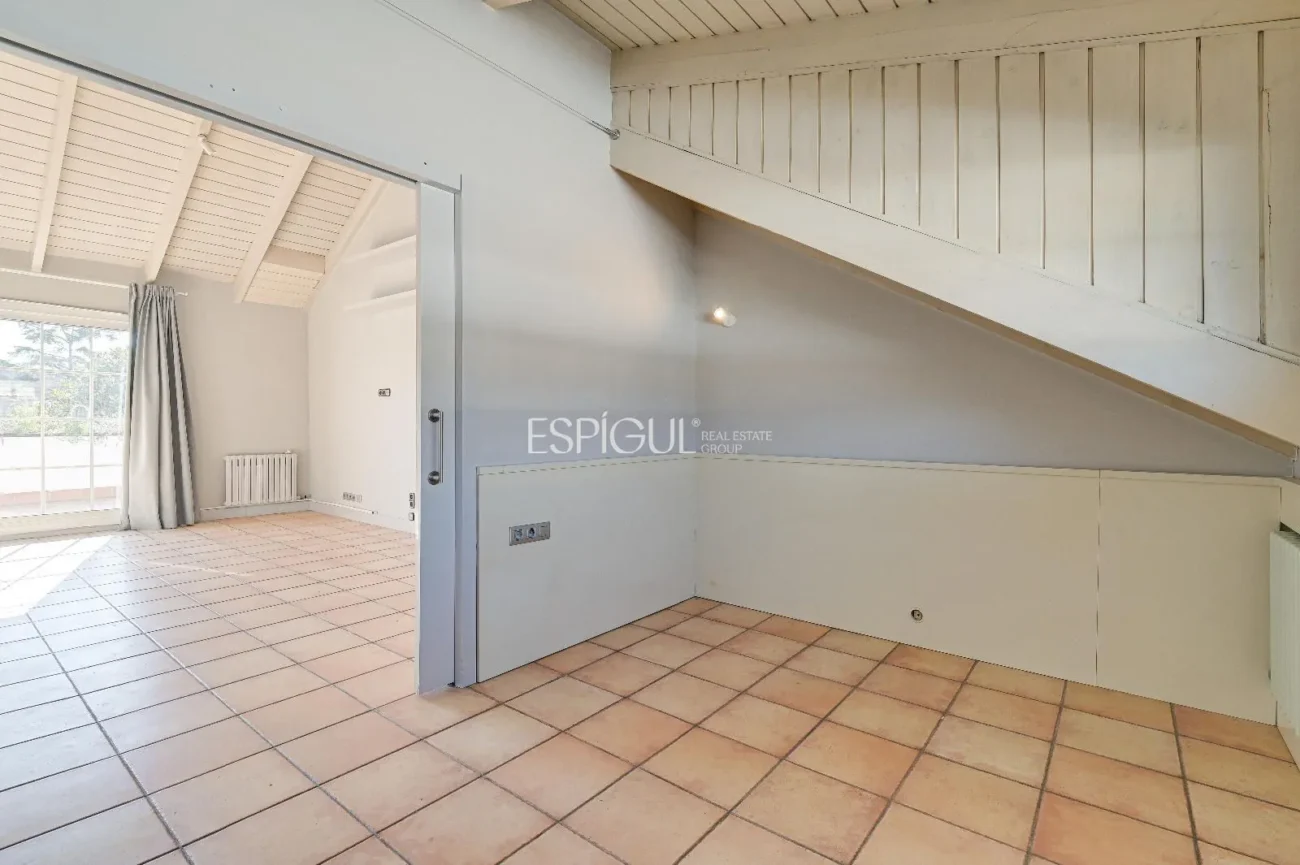 Townhouse for Sale in Eixample