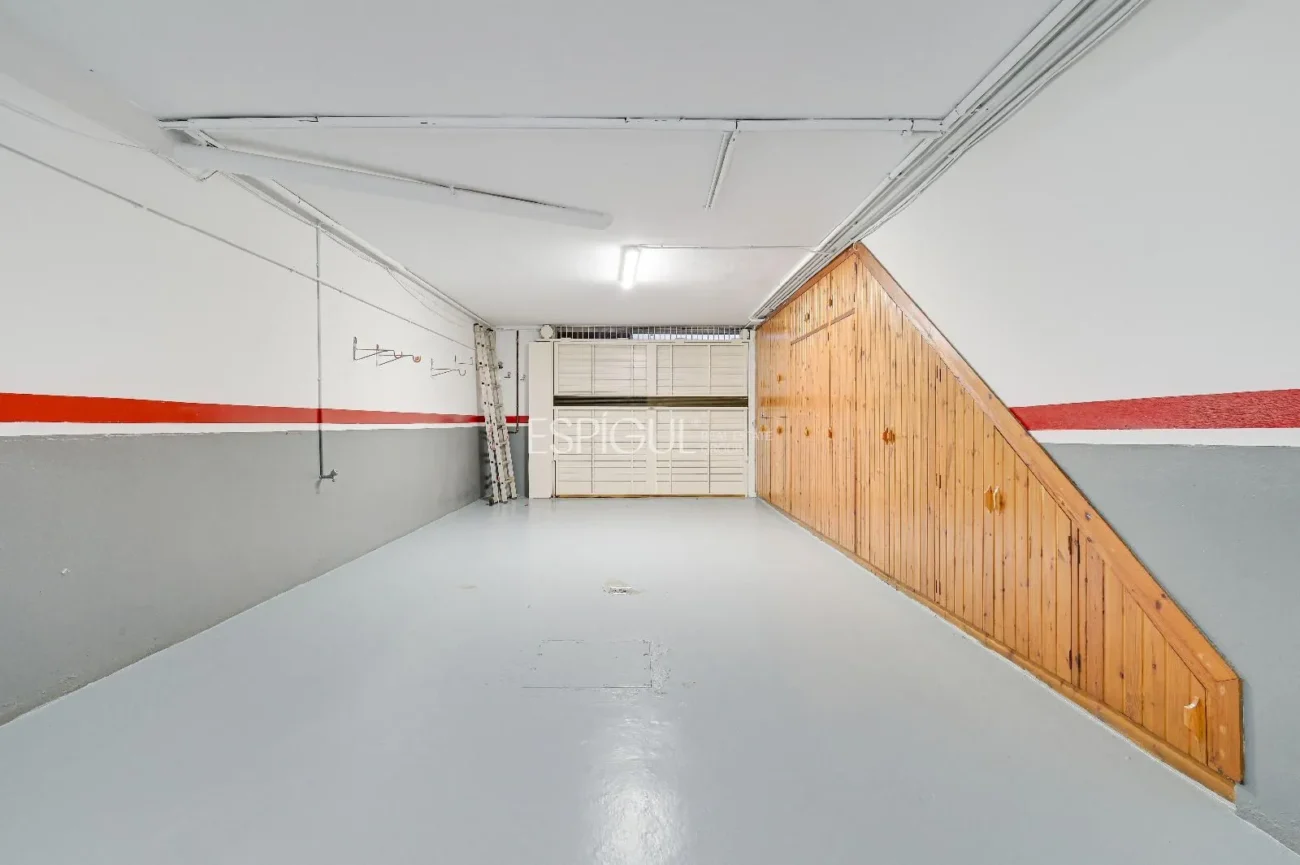 Townhouse for Sale in Eixample