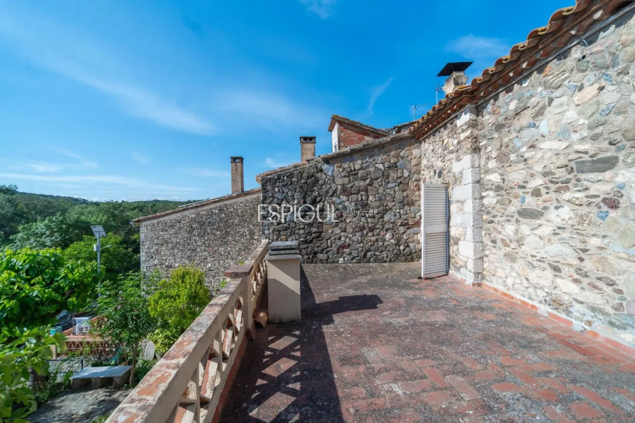 Casa amb jardí al barri de Sant Daniel de Girona