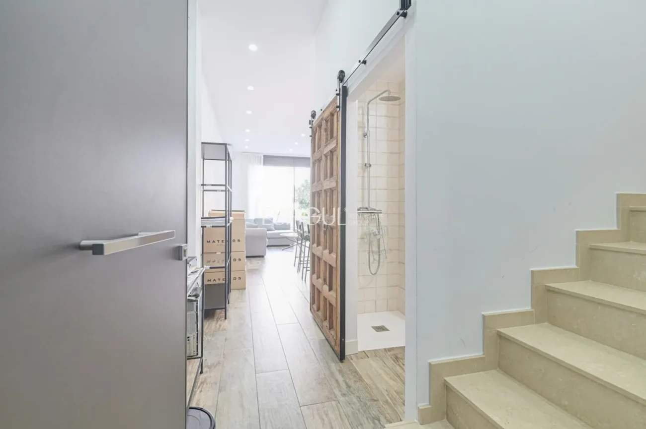 Haus mit Pool und Parkplatz im Zentrum von Mataró