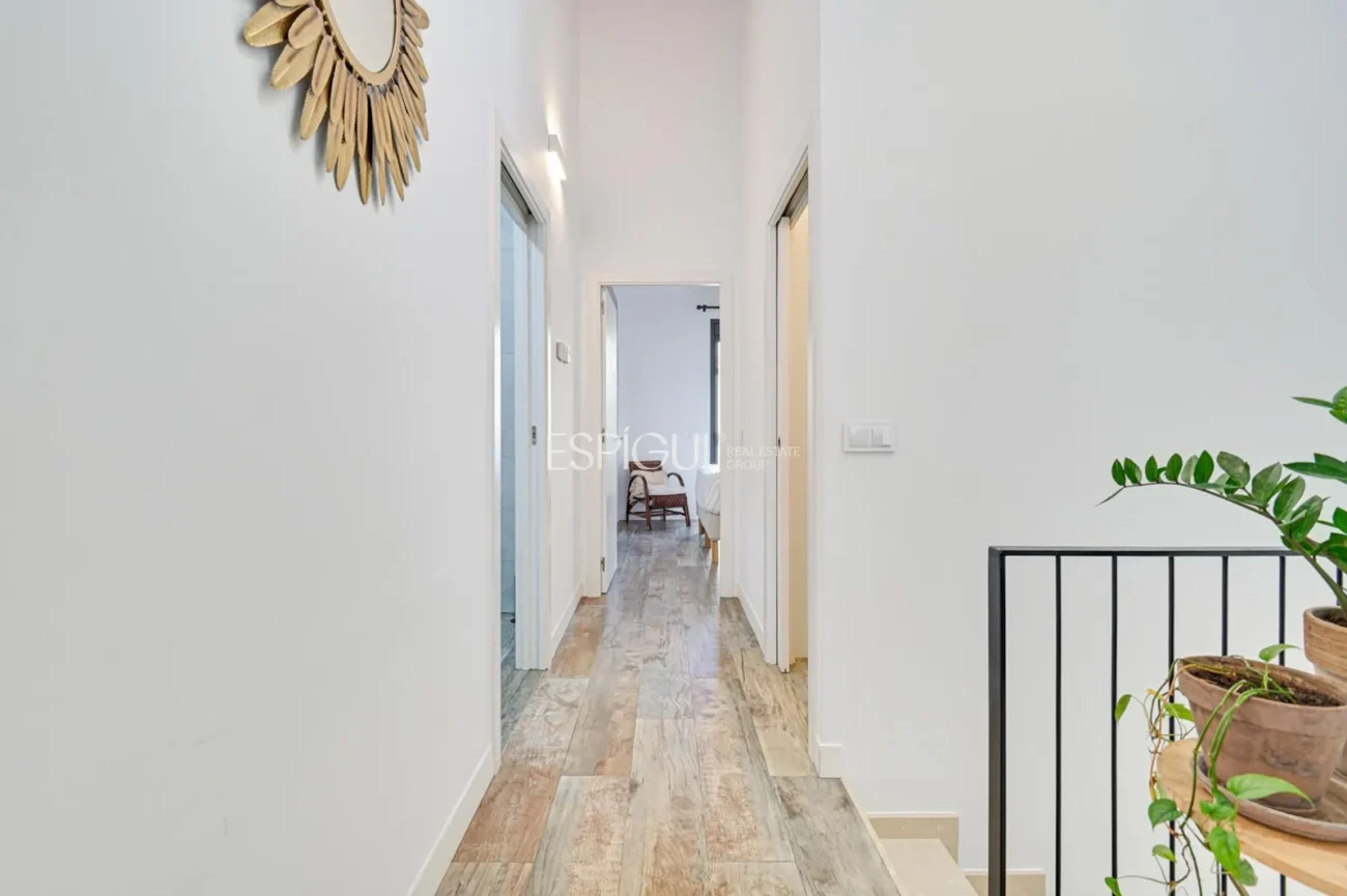Haus mit Pool und Parkplatz im Zentrum von Mataró