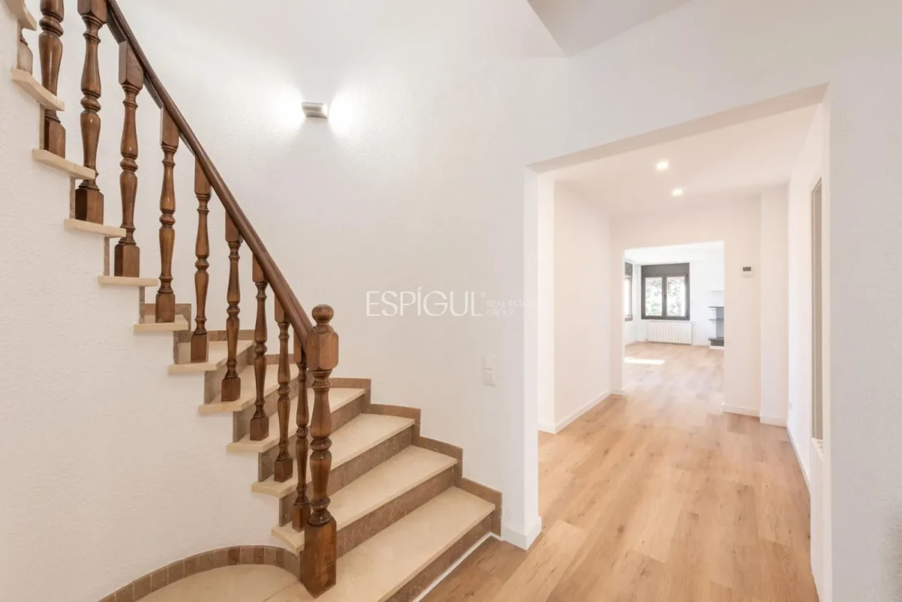Casa en venta con vistas panorámicas en Cavall Bernat, Matadepera