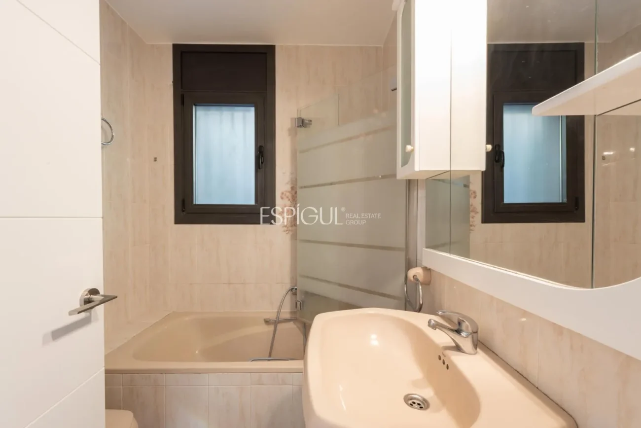 Casa en venta con vistas panorámicas en Cavall Bernat, Matadepera