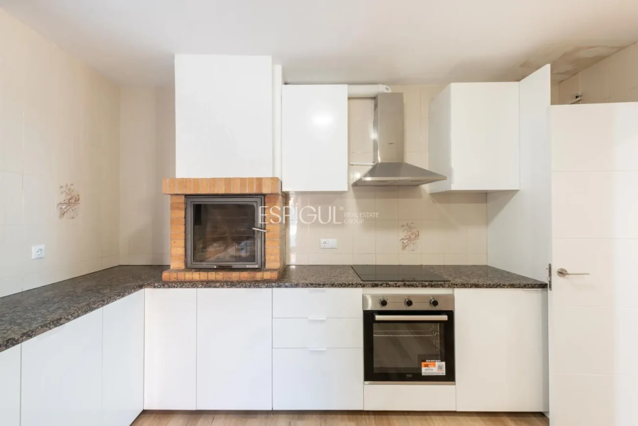 Casa en venta con vistas panorámicas en Cavall Bernat, Matadepera