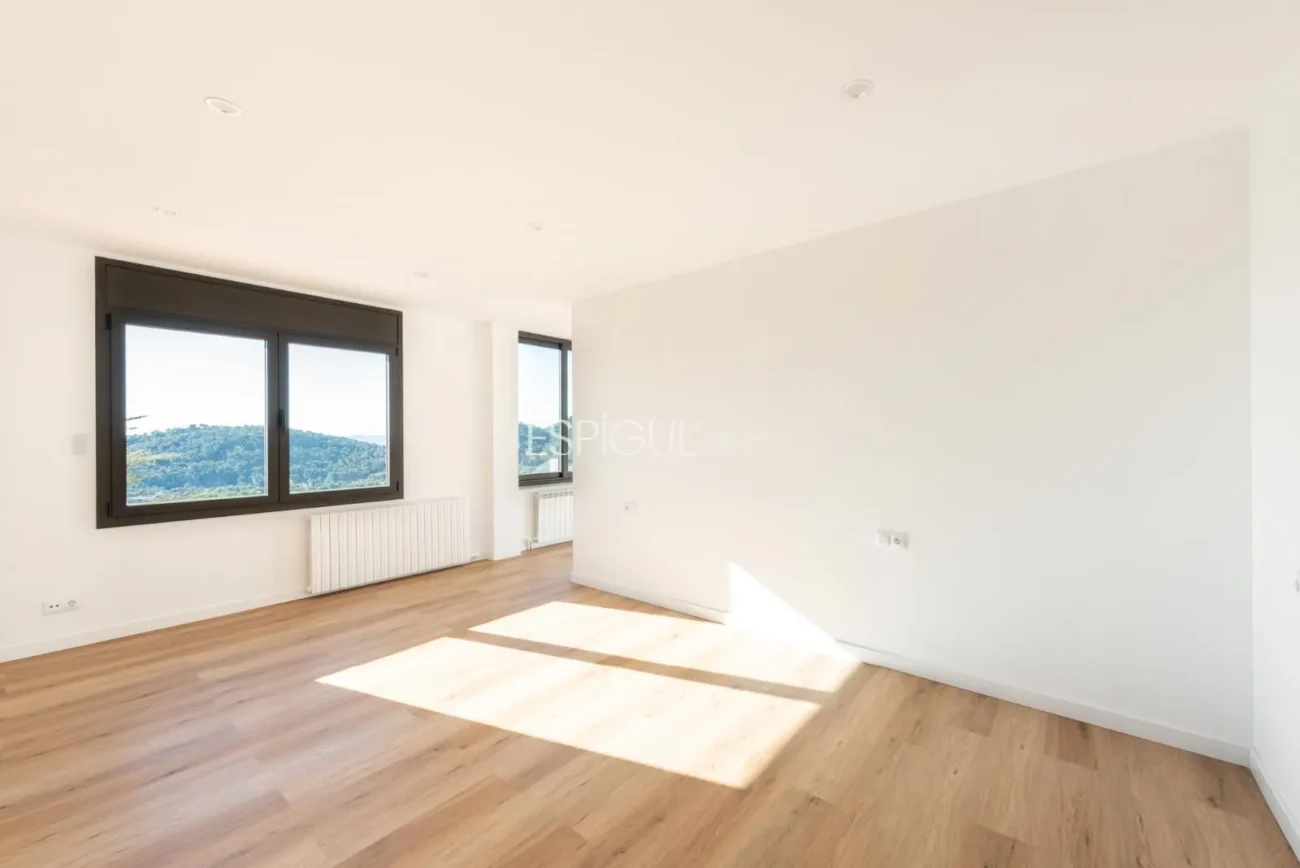 Casa en venta con vistas panorámicas en Cavall Bernat, Matadepera