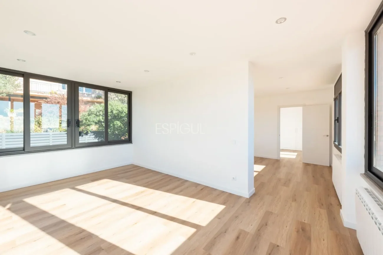 Casa en venta con vistas panorámicas en Cavall Bernat, Matadepera