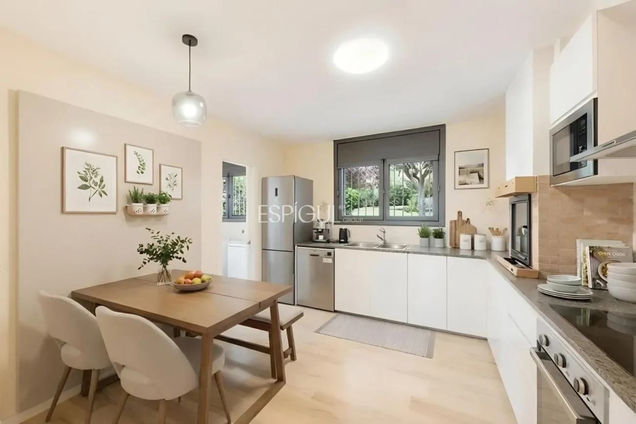 Casa en venta con vistas panorámicas en Cavall Bernat, Matadepera