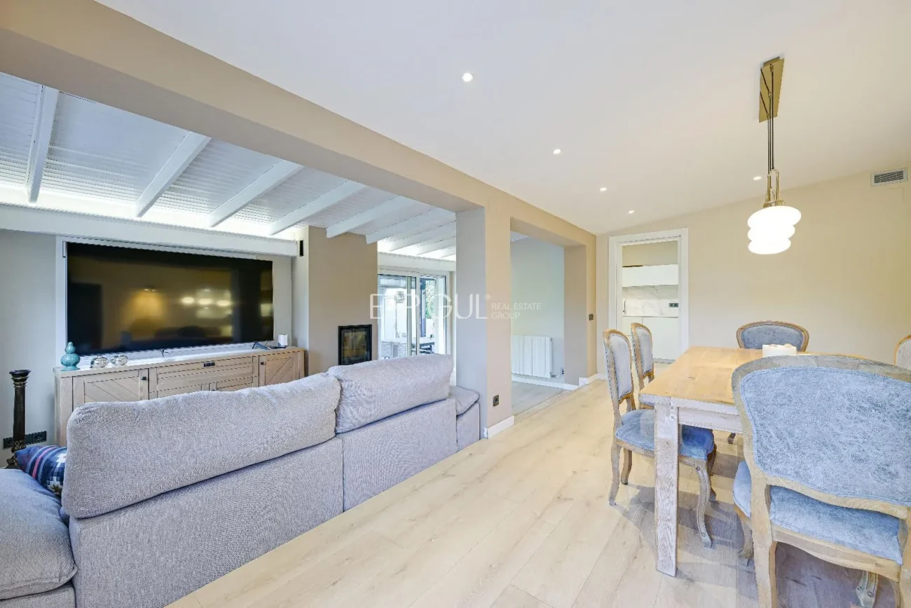 Casa unifamiliar con piscina en Mirasol, Sant Cugat del Vallès